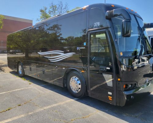 Mini Bus Rental in Atlanta full view of the bus